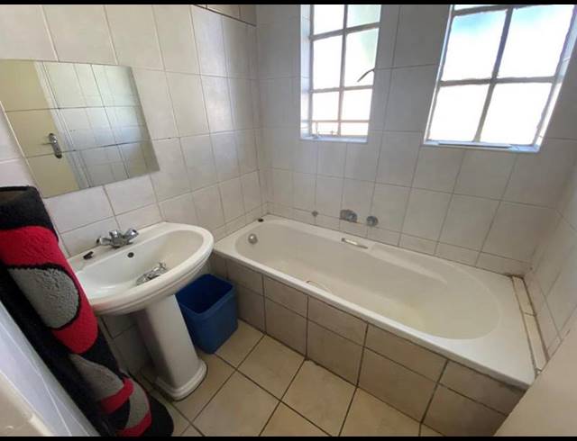 3 BEDROOM HOUSE FOR SALE IN ALBERTSDAL